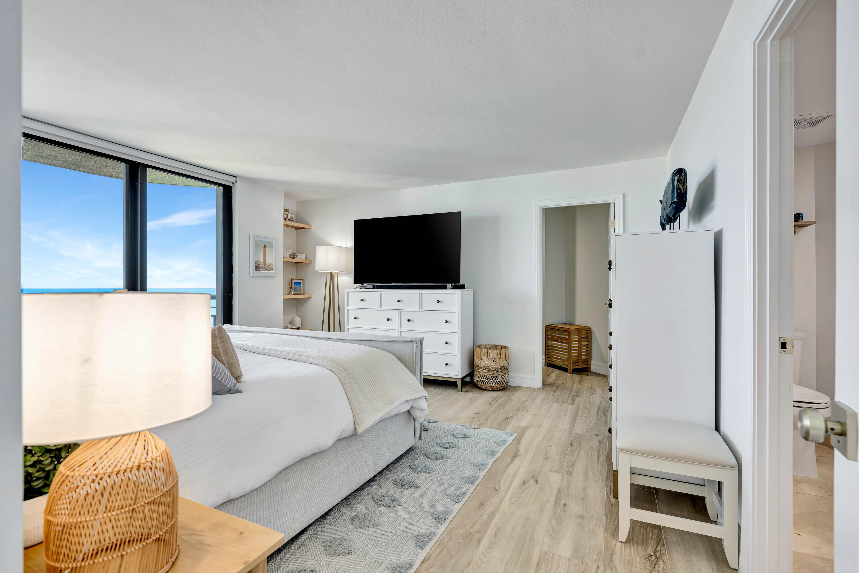 TIARA CONDO - Residential