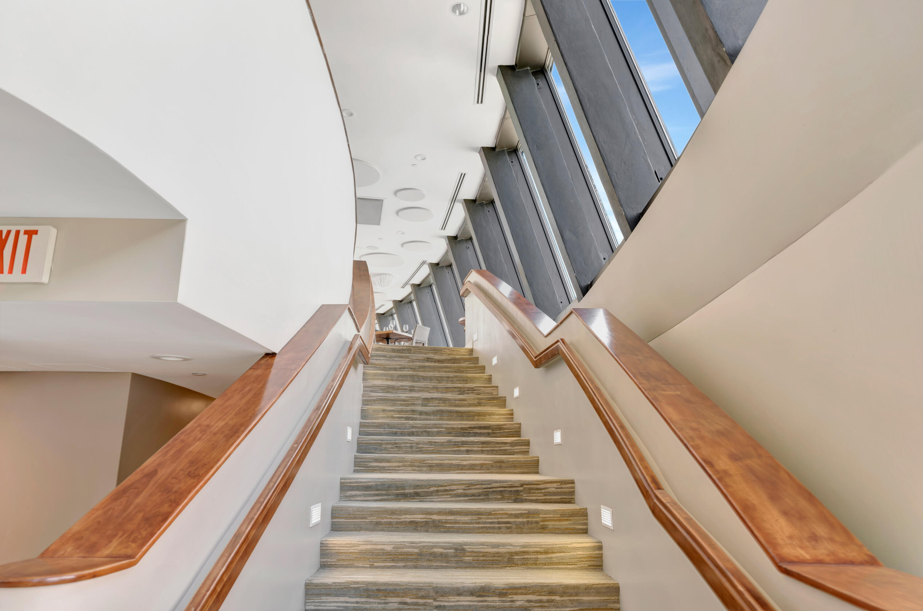 TIARA CONDO - Residential