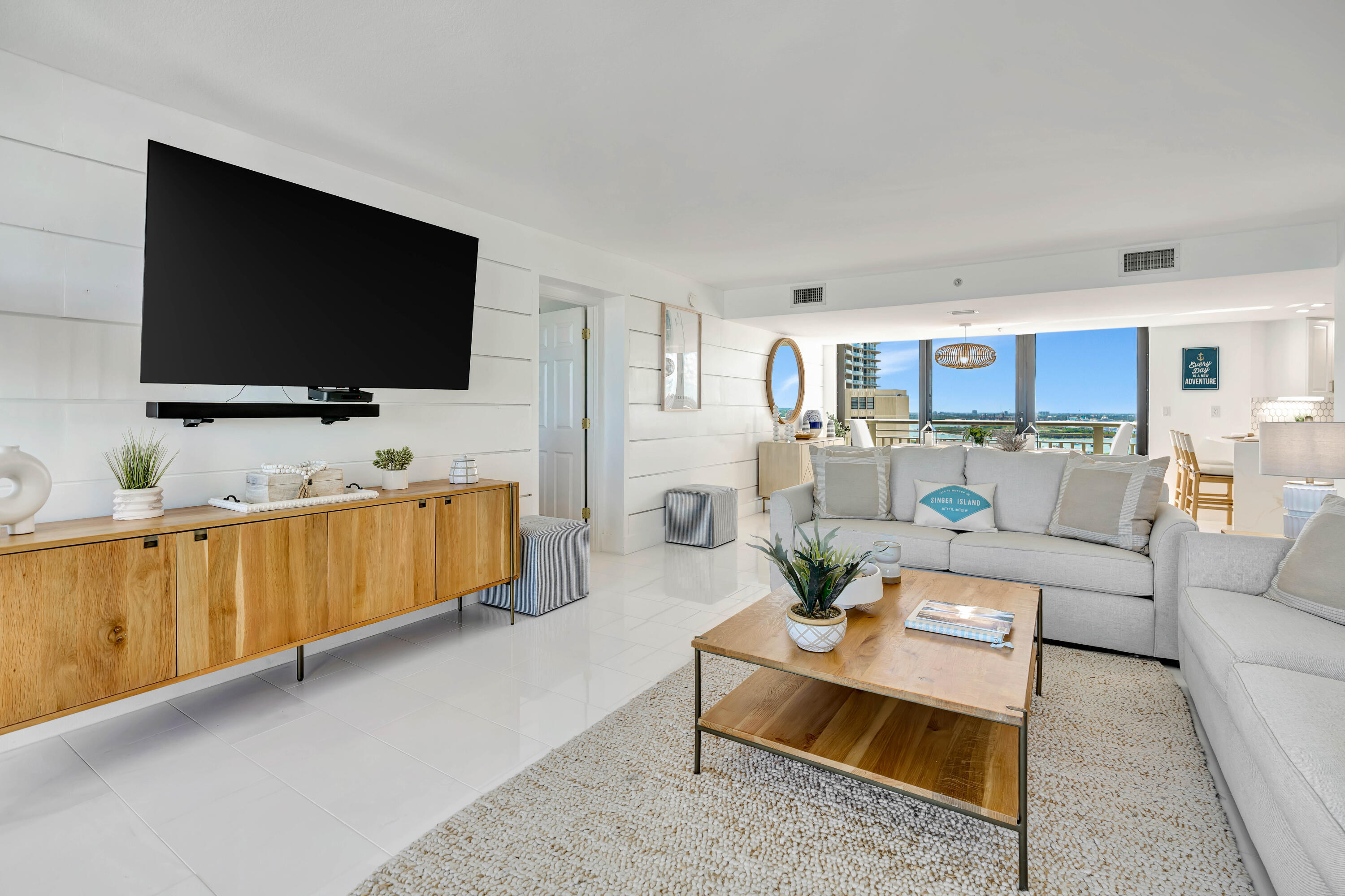 TIARA CONDO - Residential