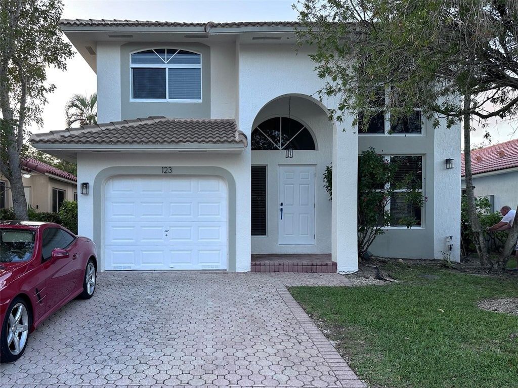Photo of 123 Danielle Court, Weston, FL 33326 (MLS # F10545890)