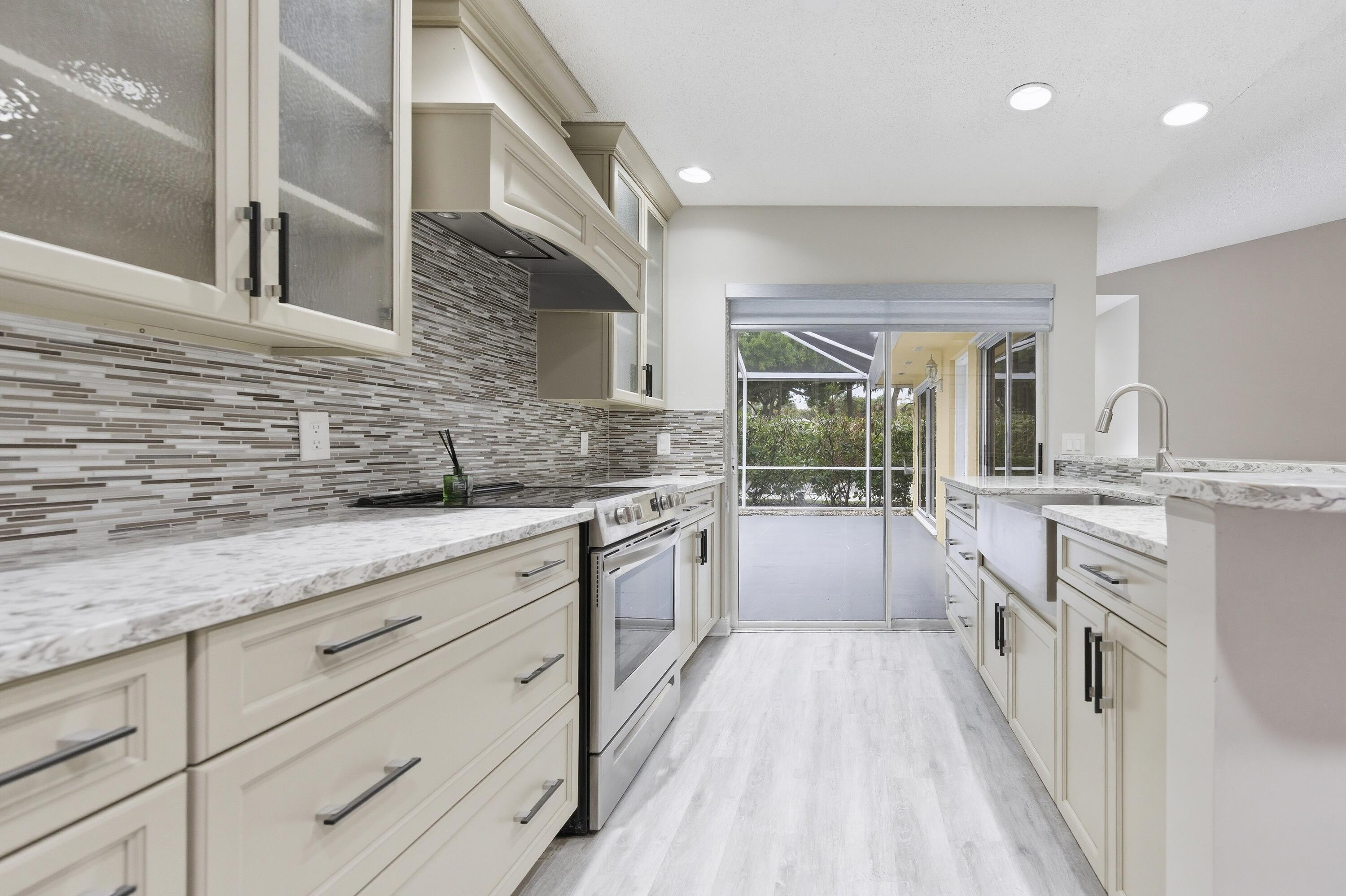 LAKE CATHERINE - Residential