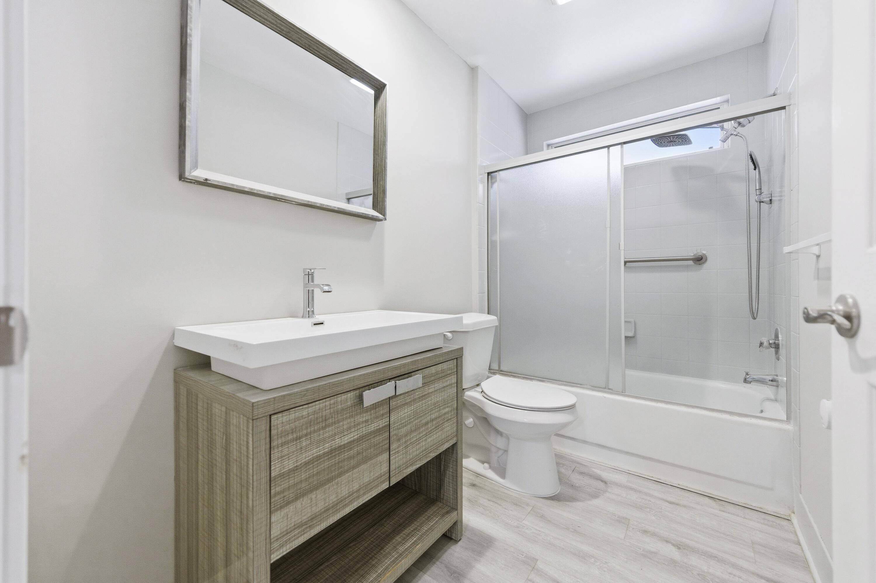 LAKE CATHERINE - Residential