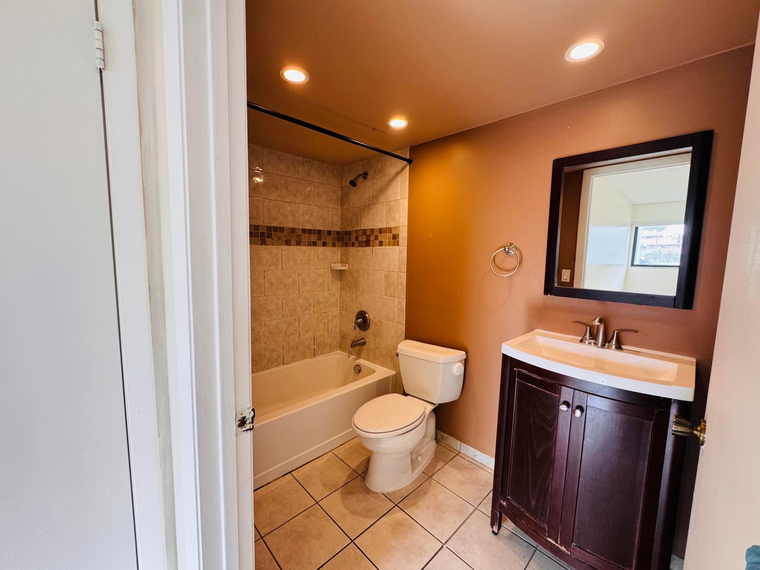 20681 NE 4th Place 105