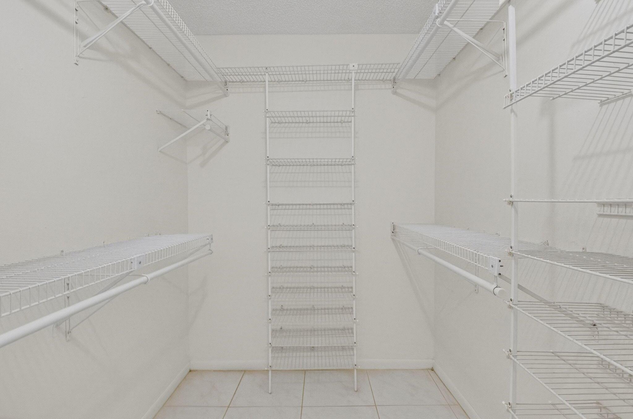 VILLAGES OF ORIOLE DEAUVI - Residential