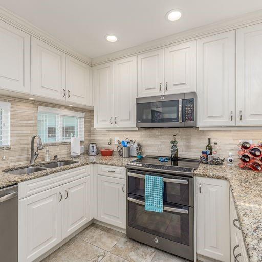 Poppleton Creek Condo - Residential