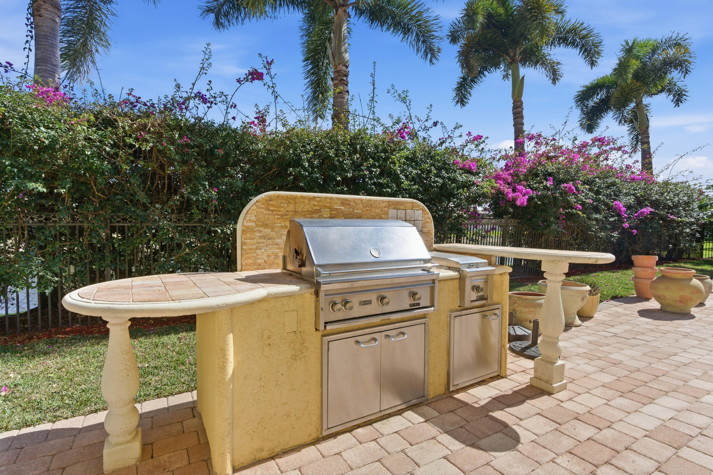 OLYMPIA 1 - Residential