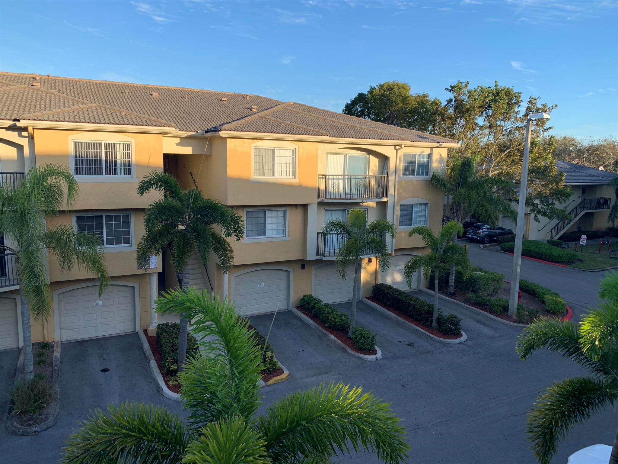 Beautiful gated community of Grandview that offers a friendly atmosphere. This unit has been redone & will NOT disappoint. The unit has a split floor plan has plenty of sunlight with the balcony right off the living room area. The community boasts two pools, tennis, playground, sidewalks for walking, water views and a basketball court. Landlord would love a tenant interested in staying long term.