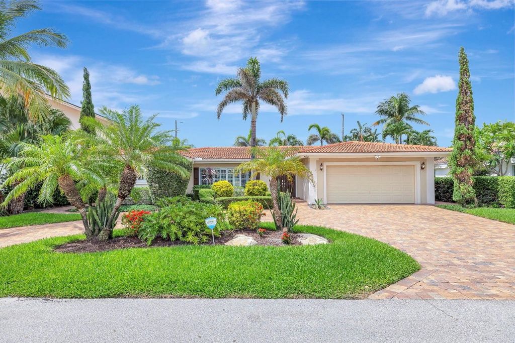 Photo of 868 Barcelona Drive, Boca Raton, FL 33432 (MLS # F10500473)