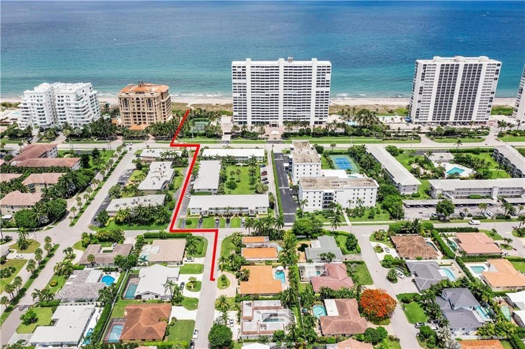 Photo of 868 Barcelona Drive, Boca Raton, FL 33432 (MLS # F10500473)
