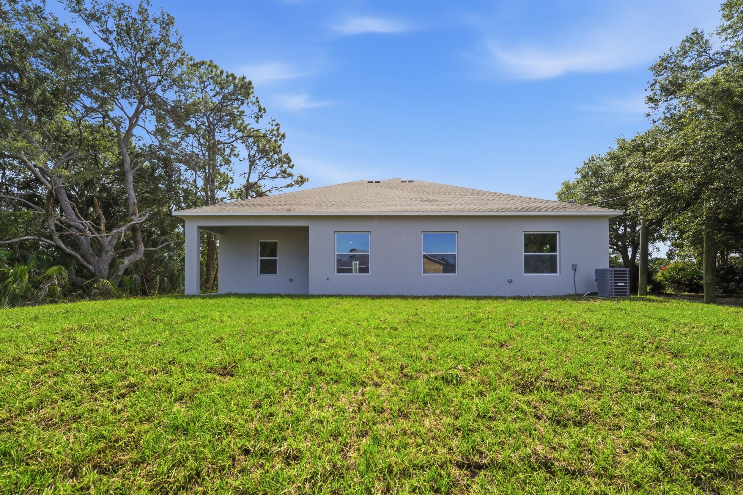 VERO LAKE ESTATES UNIT J - Residential