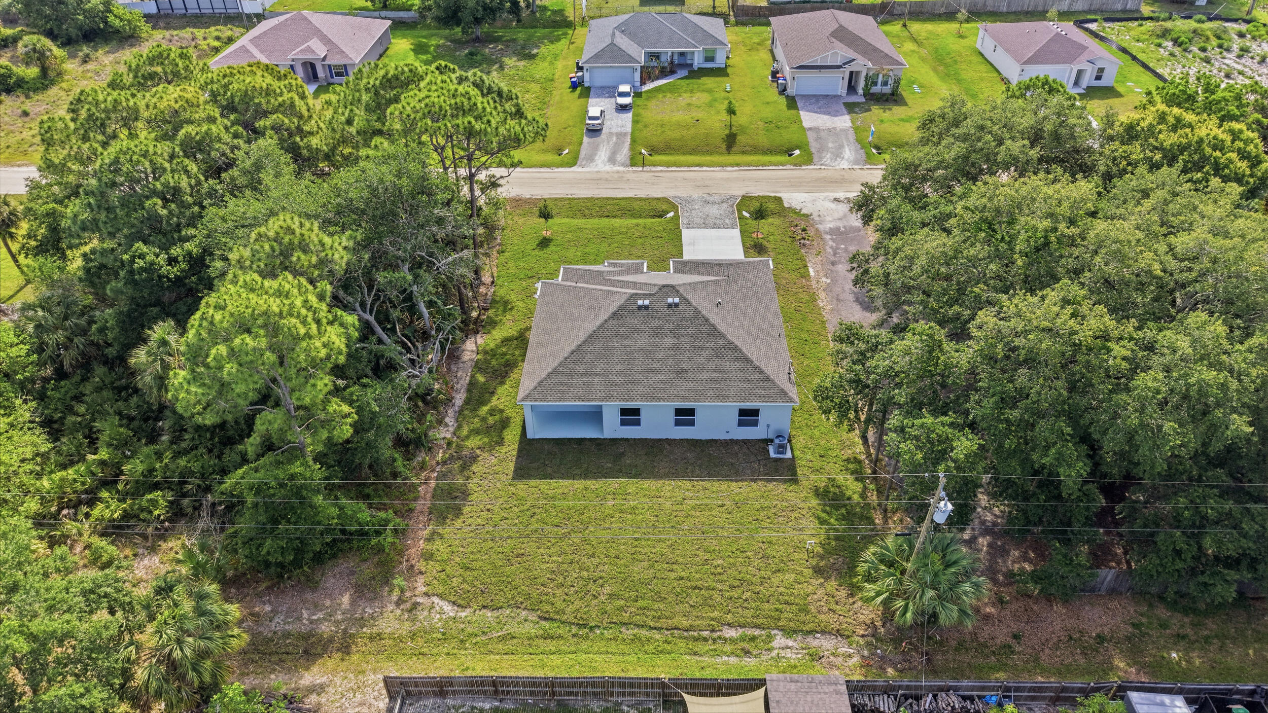 VERO LAKE ESTATES UNIT J - Residential
