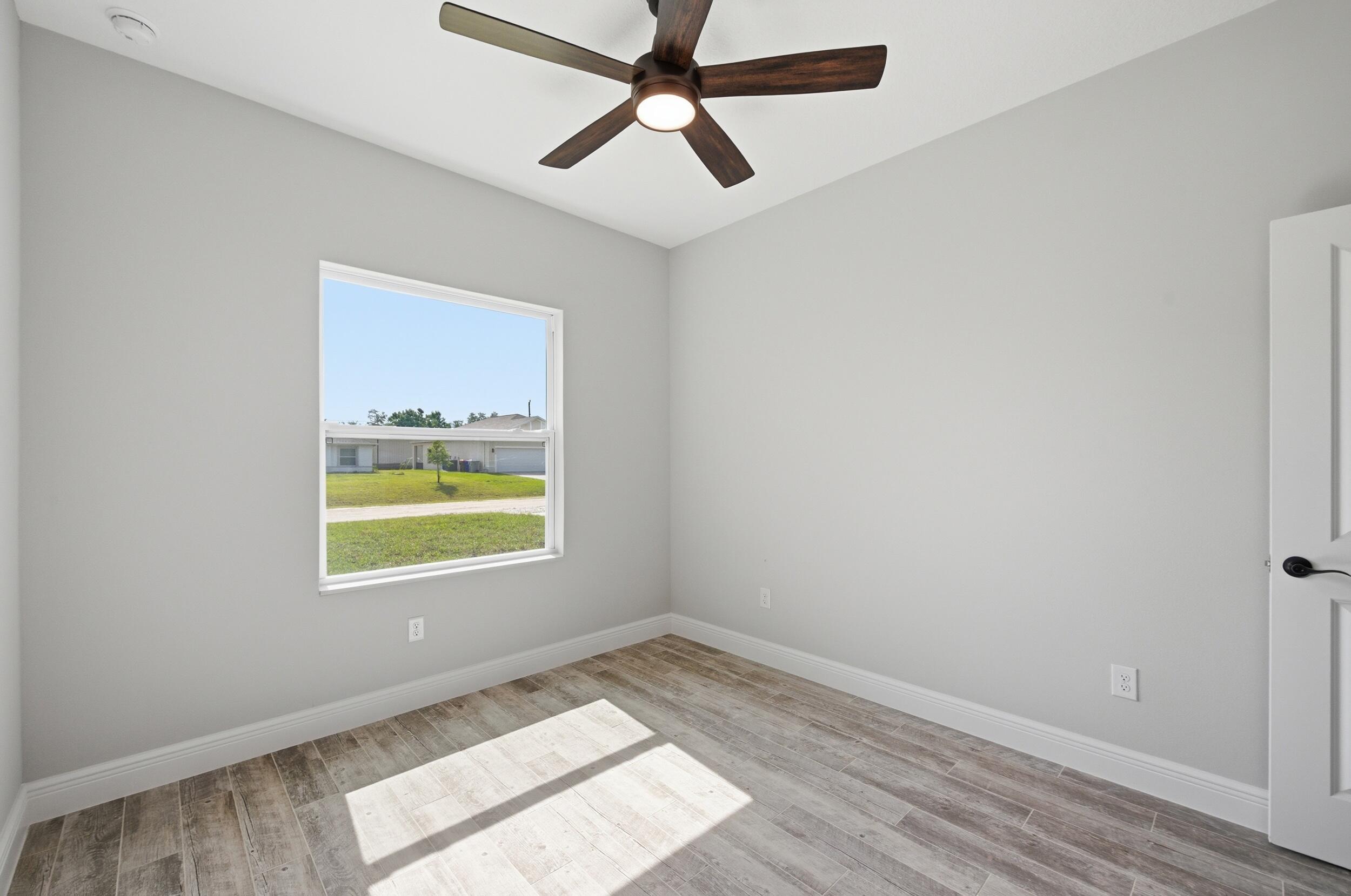 VERO LAKE ESTATES UNIT J - Residential