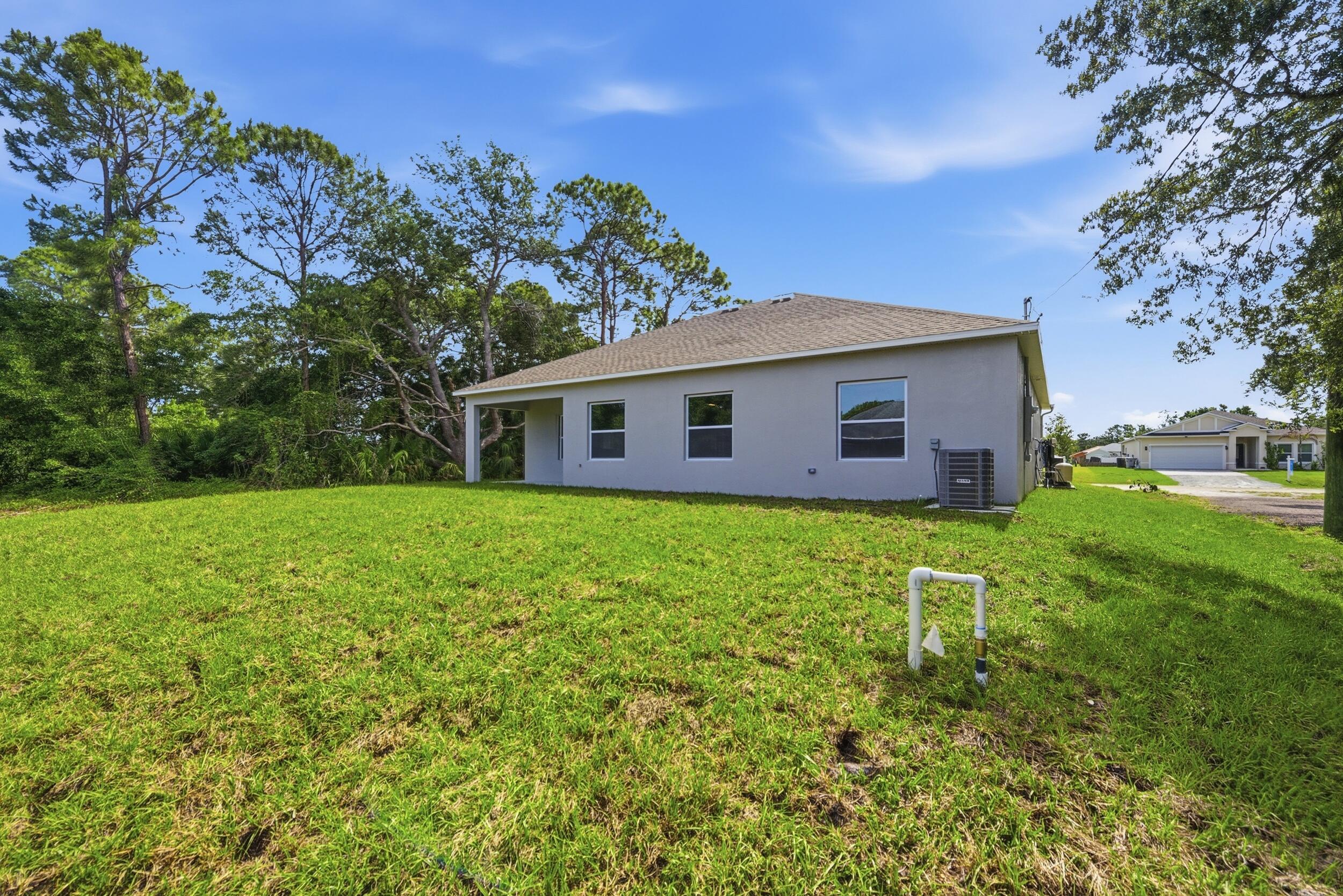 VERO LAKE ESTATES UNIT J - Residential