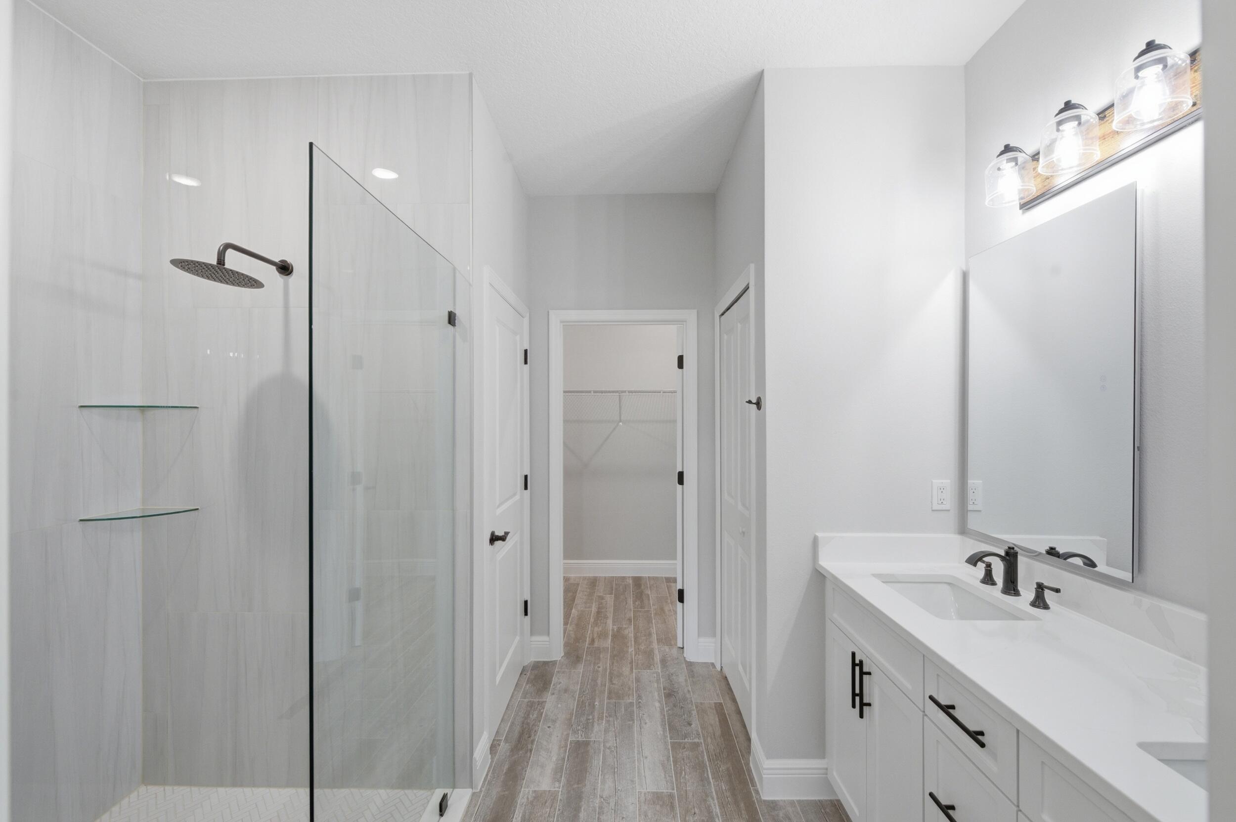 VERO LAKE ESTATES UNIT J - Residential