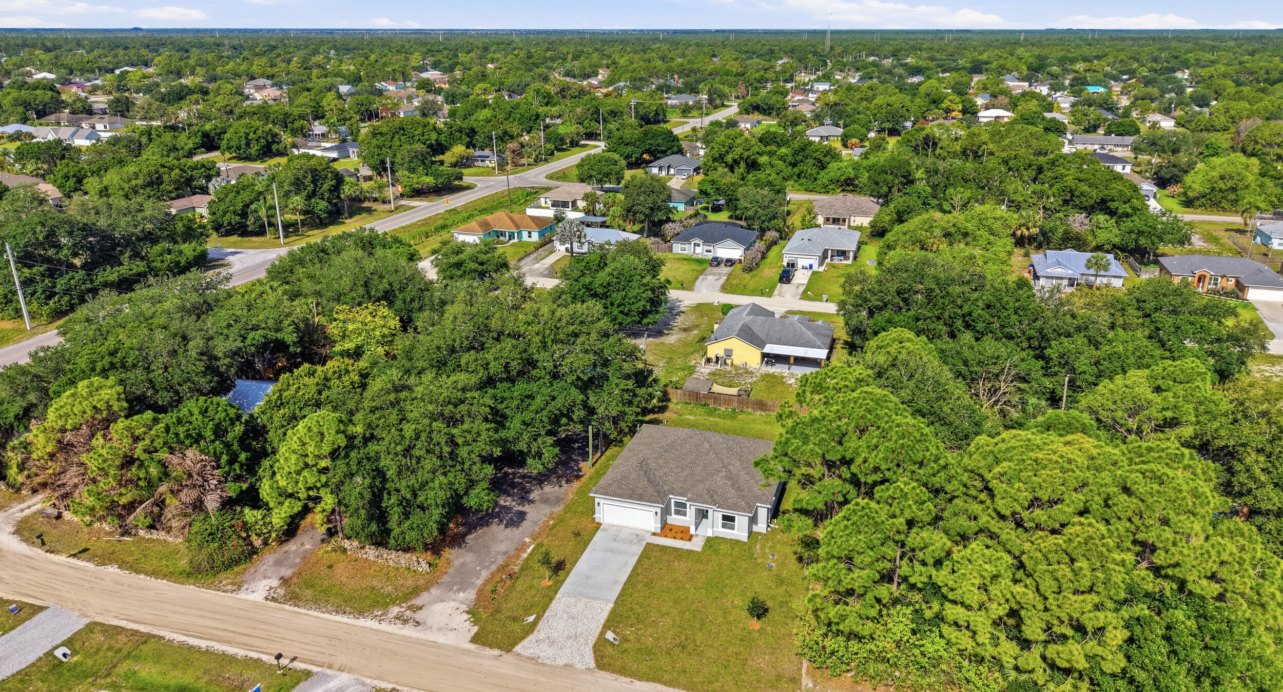 VERO LAKE ESTATES UNIT J - Residential