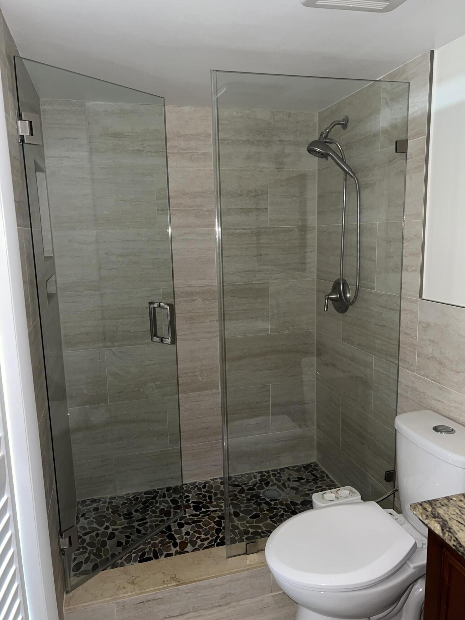 MEADOWBROOK LAKES VIEW CONDO - Residential