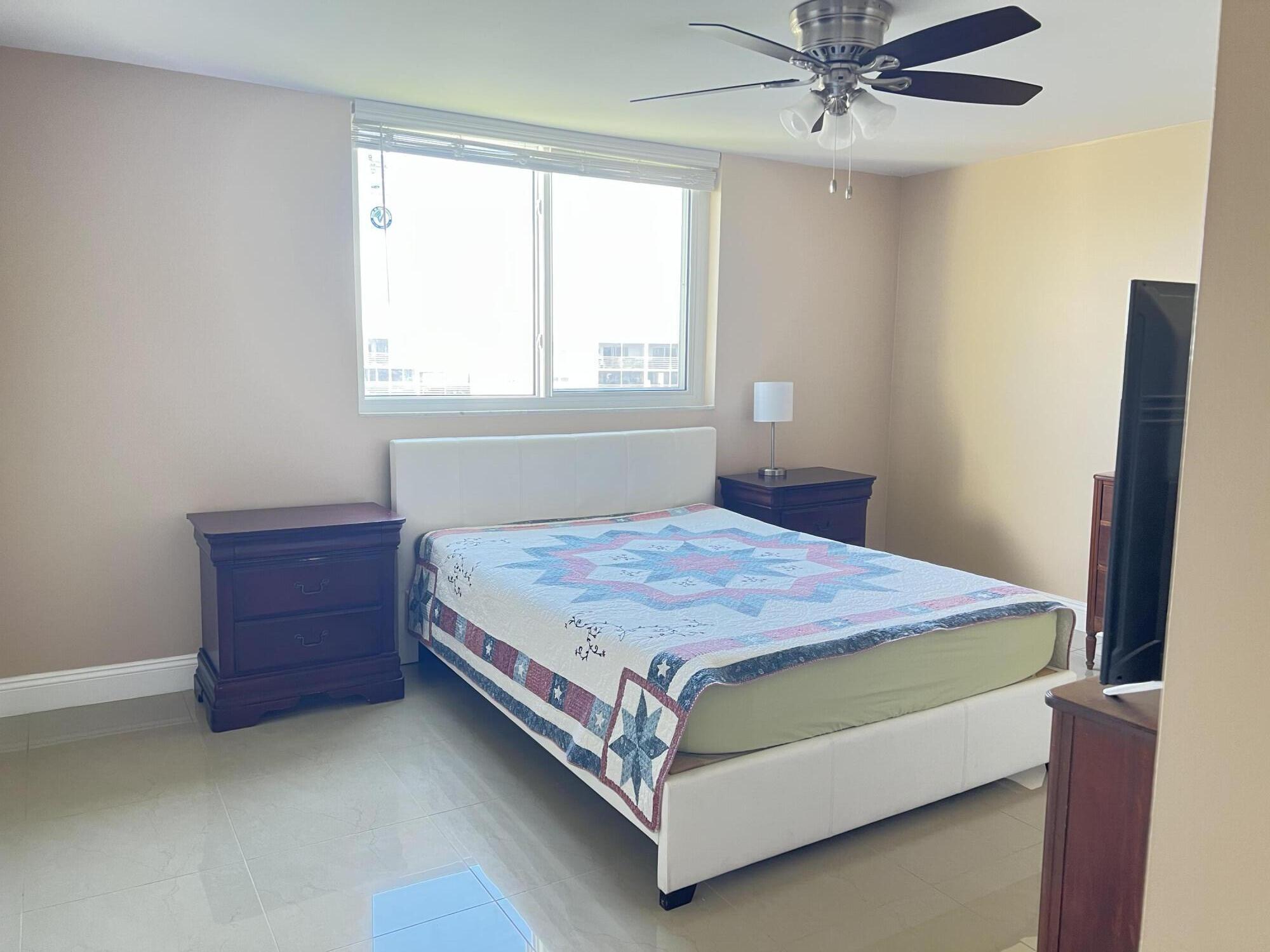 MEADOWBROOK LAKES VIEW CONDO - Residential