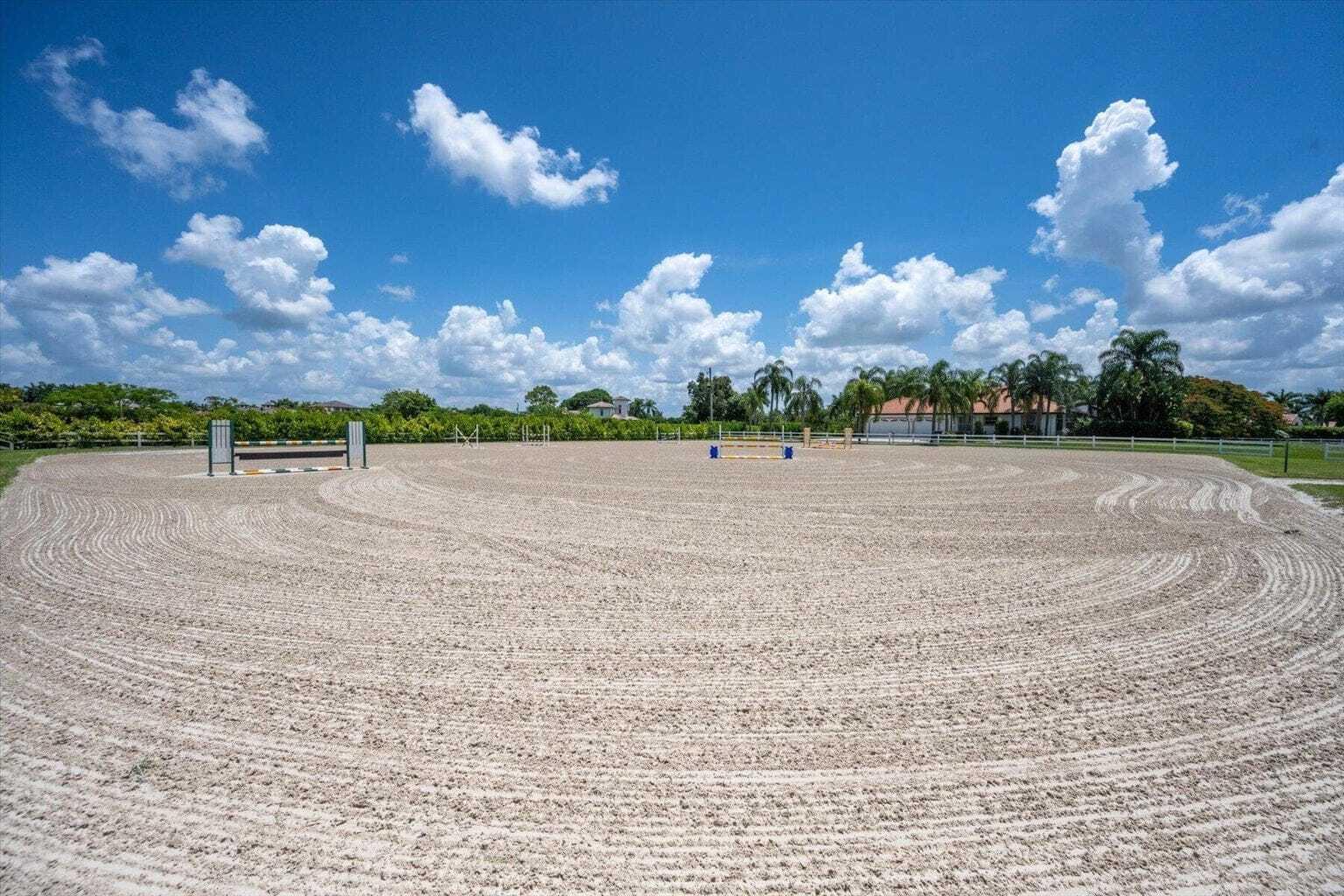 14883 Equestrian Way, Wellington, FL, 33414/$330,000 3 14883 Equestrian Way