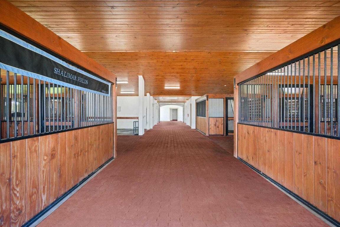 SADDLE TRAIL PARK OF WELLINGTON - Land