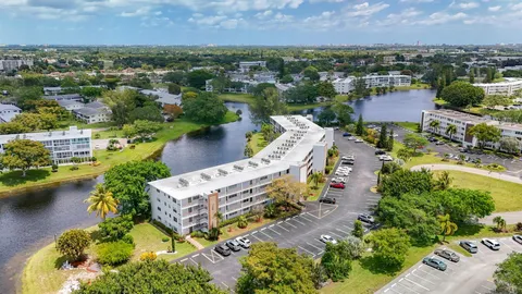3124 Cambridge F, Deerfield Beach, FL MLS: R11083854