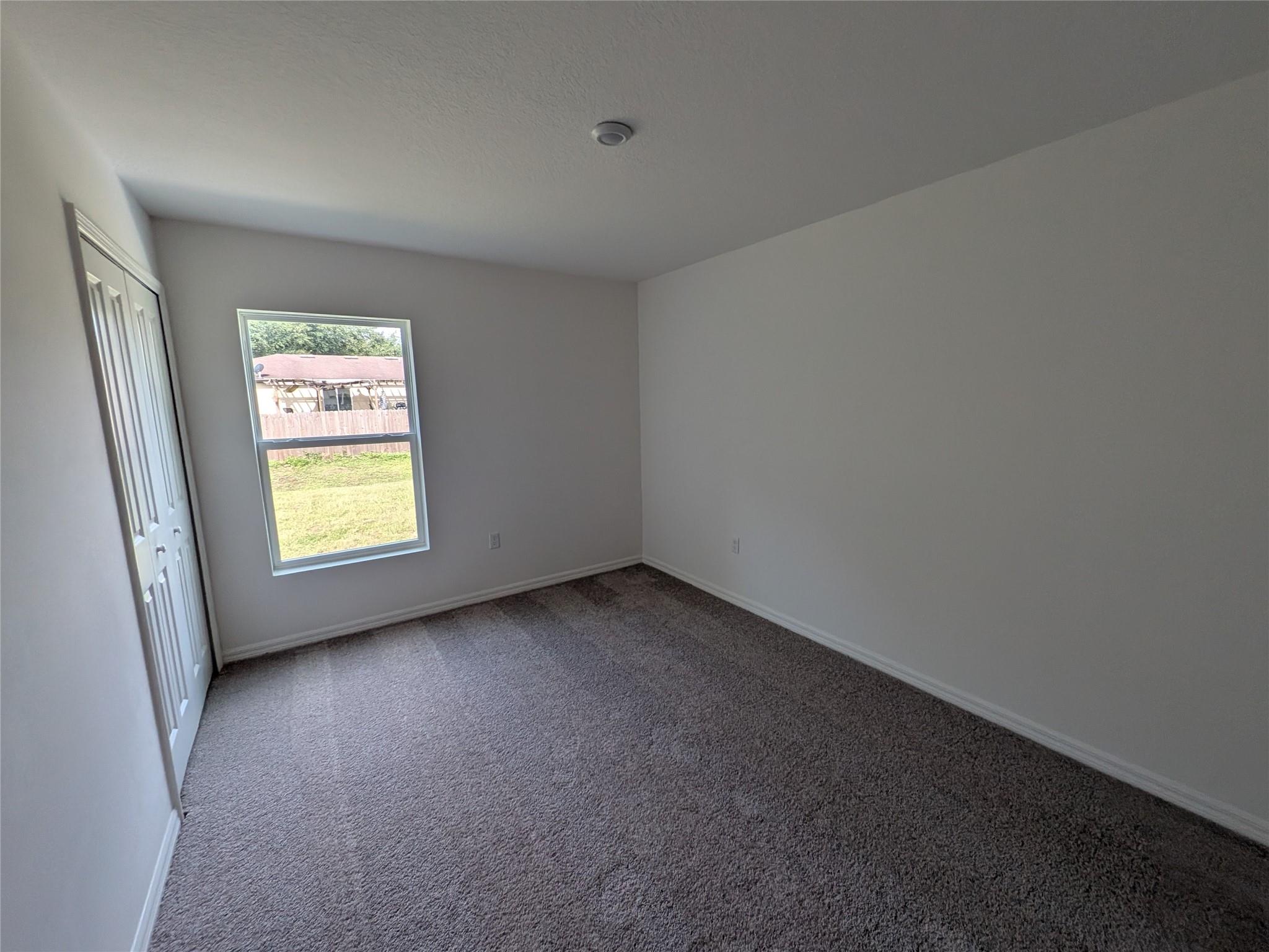 Vero Lake Estates Unit H- - Residential Lease