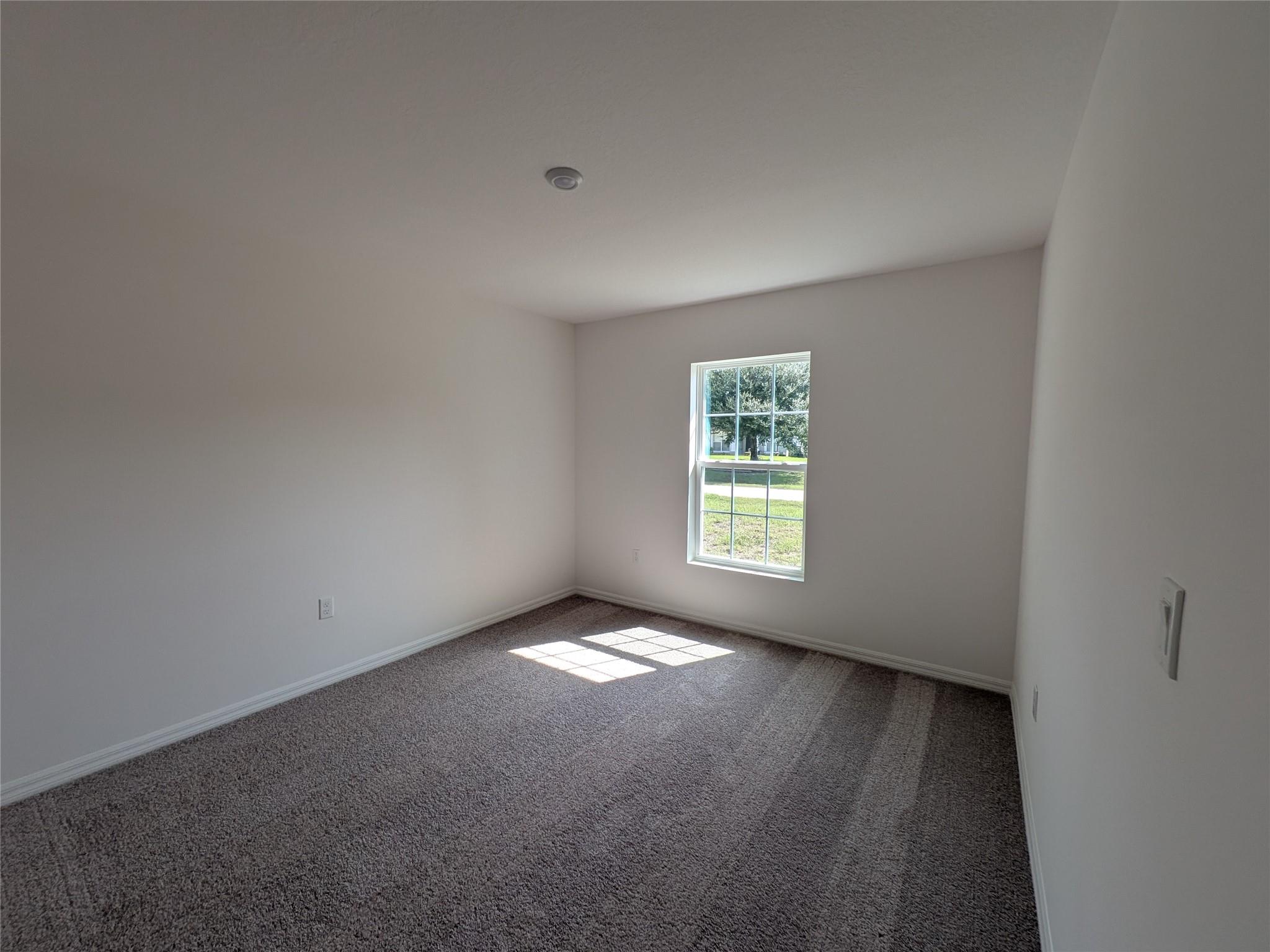 Vero Lake Estates Unit H- - Residential Lease