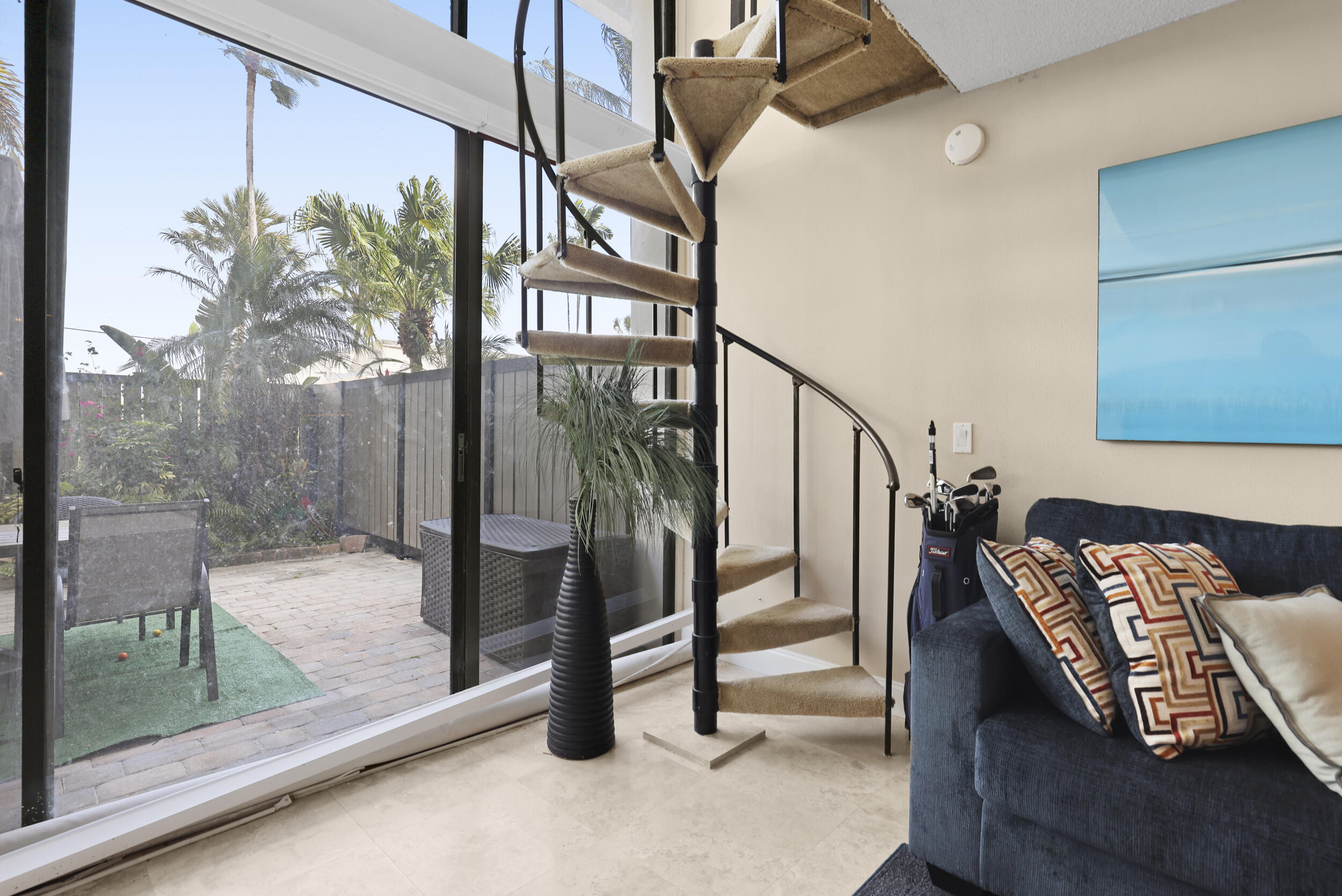 LAKESHORE CLUB CONDO - Residential