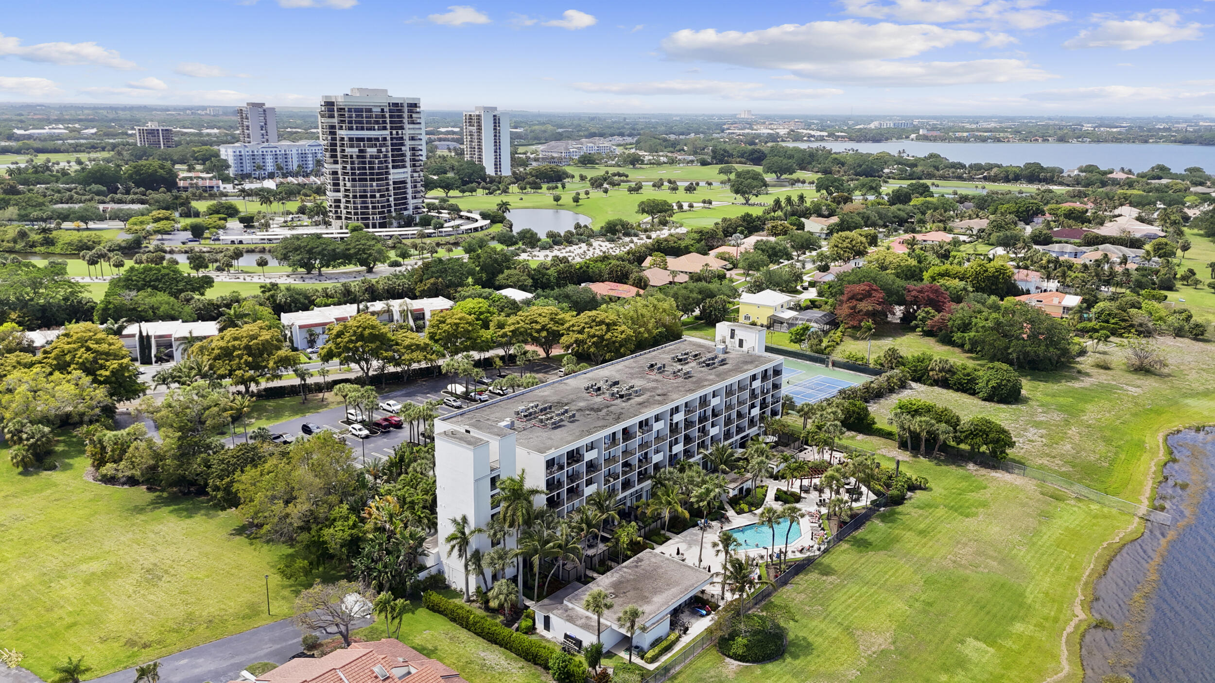 LAKESHORE CLUB CONDO - Residential