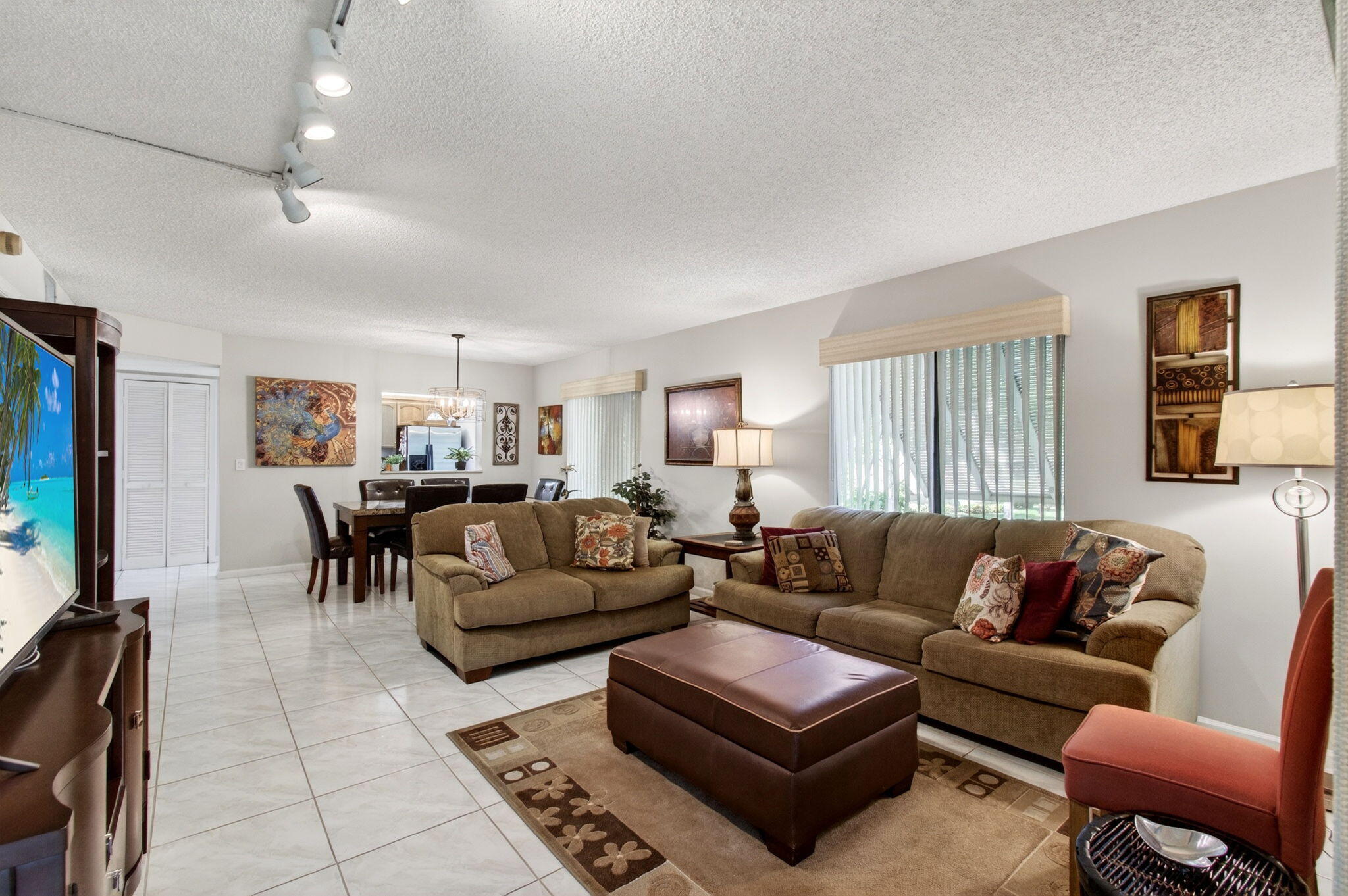 LAKESIDE CONDO 5 OF BANYAN SPRINGS - Residential