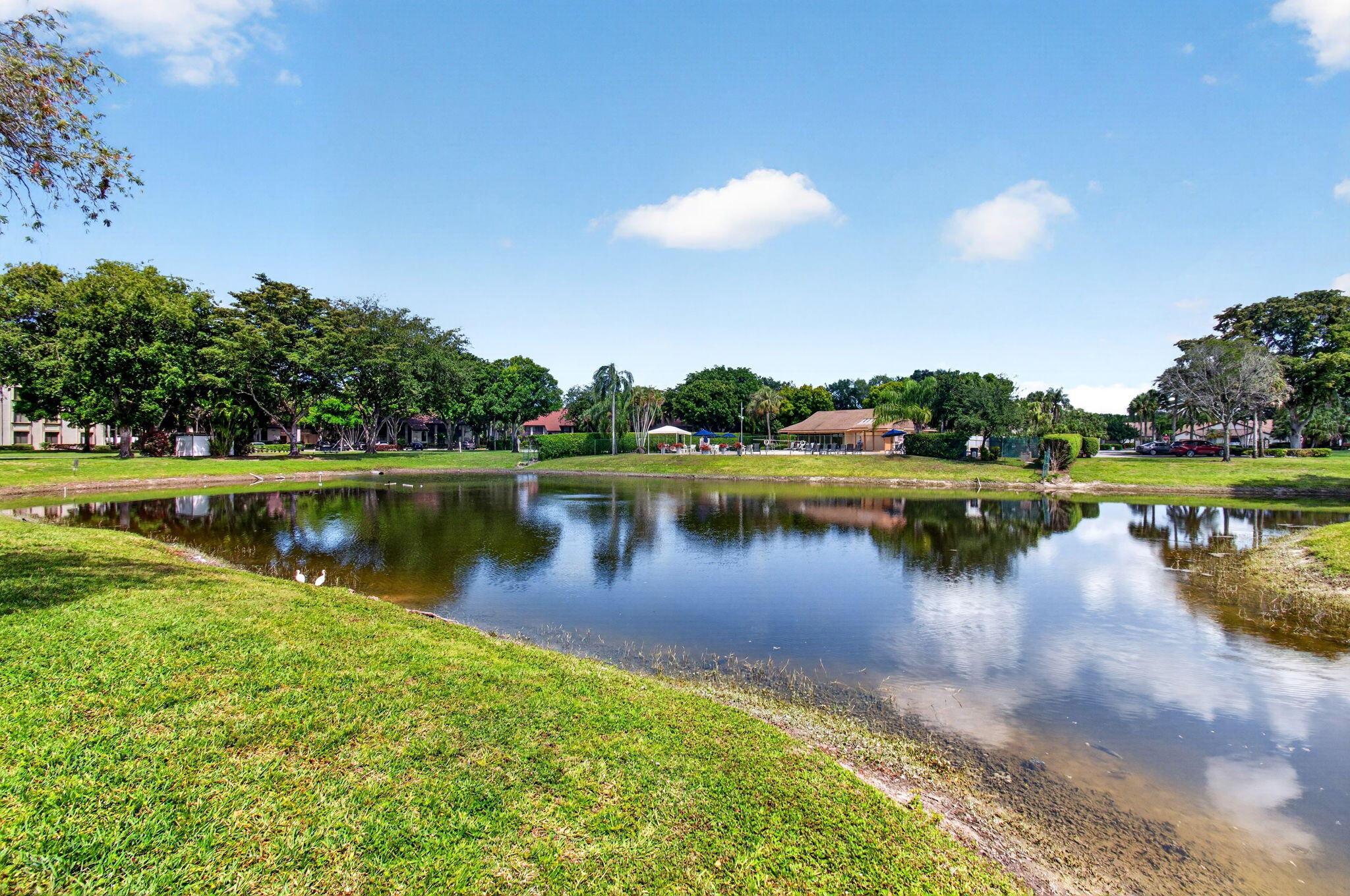 LAKESIDE CONDO 5 OF BANYAN SPRINGS - Residential