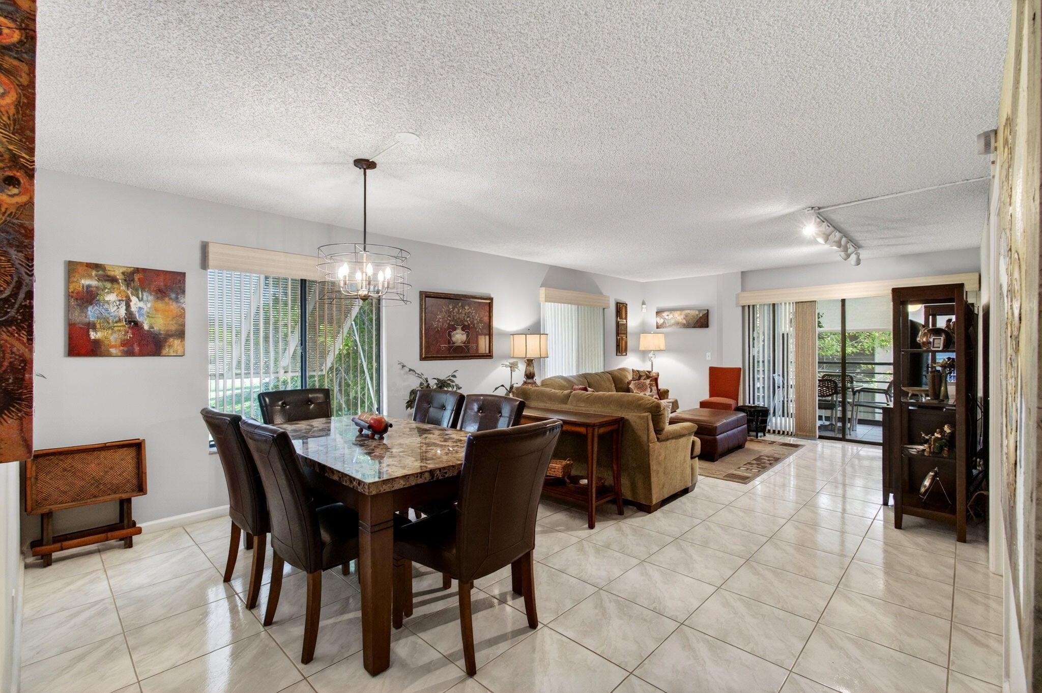 LAKESIDE CONDO 5 OF BANYAN SPRINGS - Residential