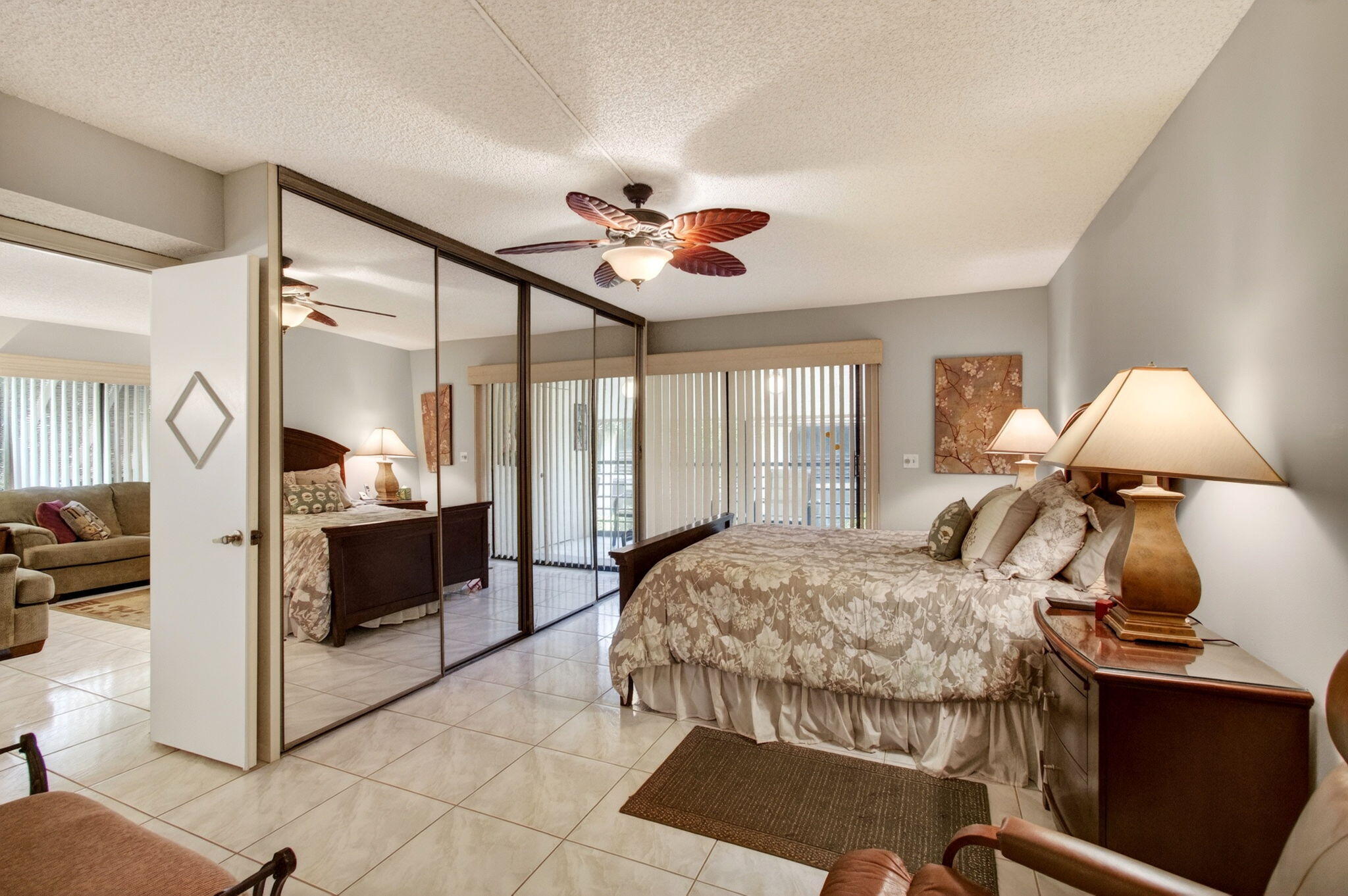 LAKESIDE CONDO 5 OF BANYAN SPRINGS - Residential