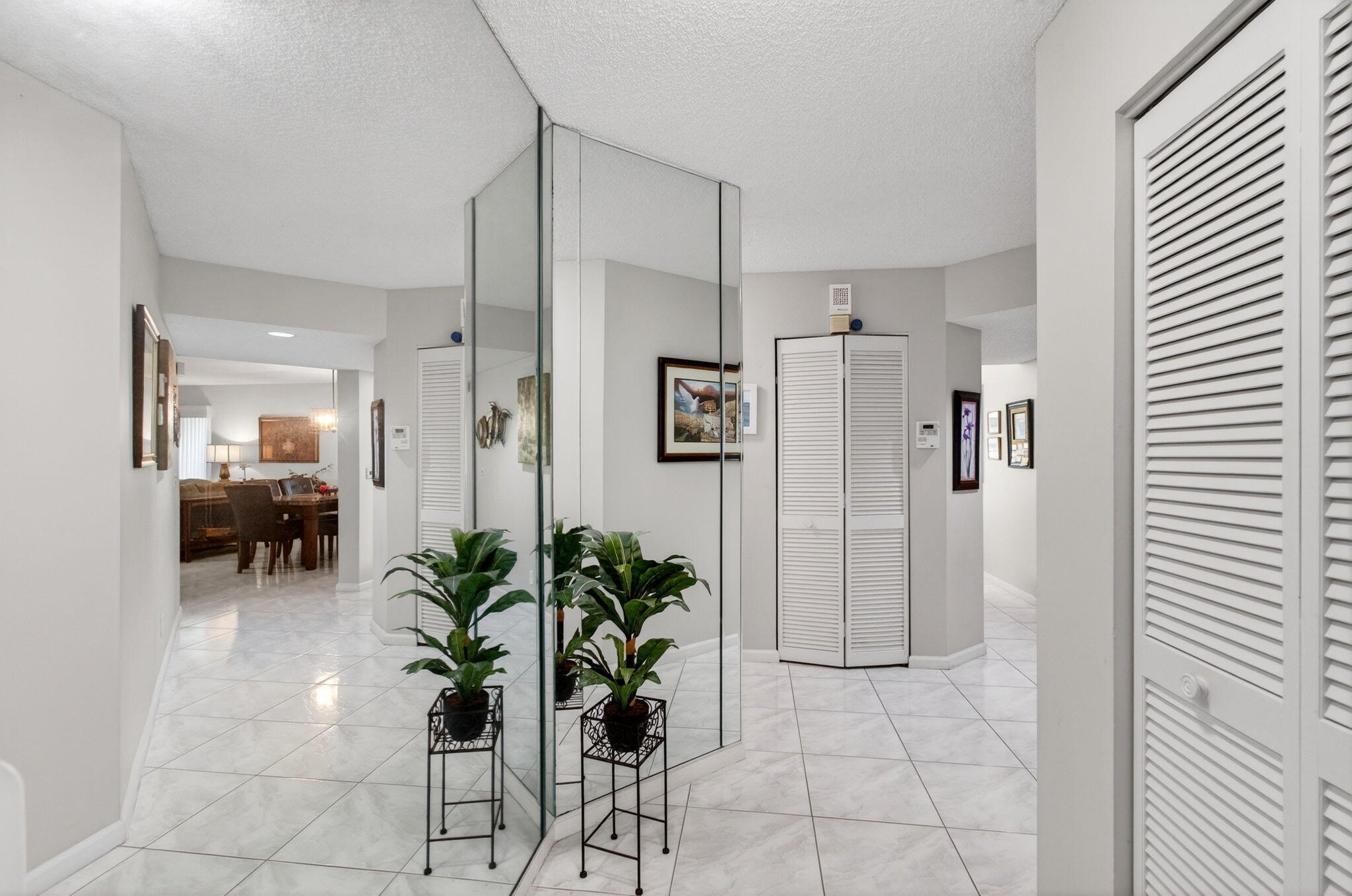 LAKESIDE CONDO 5 OF BANYAN SPRINGS - Residential