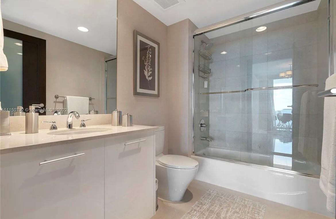 Trump Hollywood - Residential