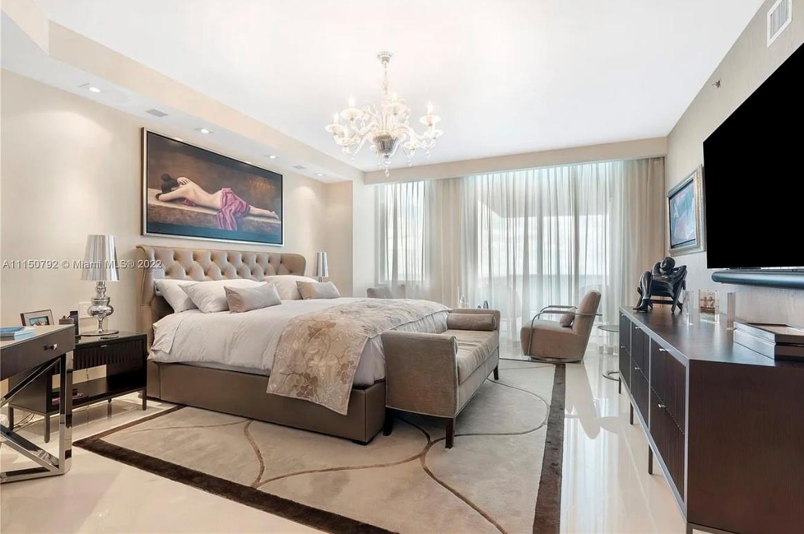 Trump Hollywood - Residential