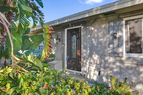 How To Find Motivated Sellers For Free 201 SE 24 Avenue Boynton Beach FL 33435