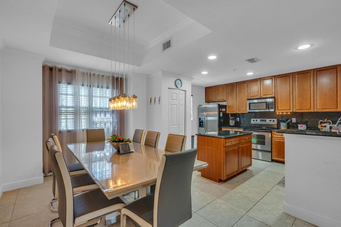 621 SW 2nd Drive 621