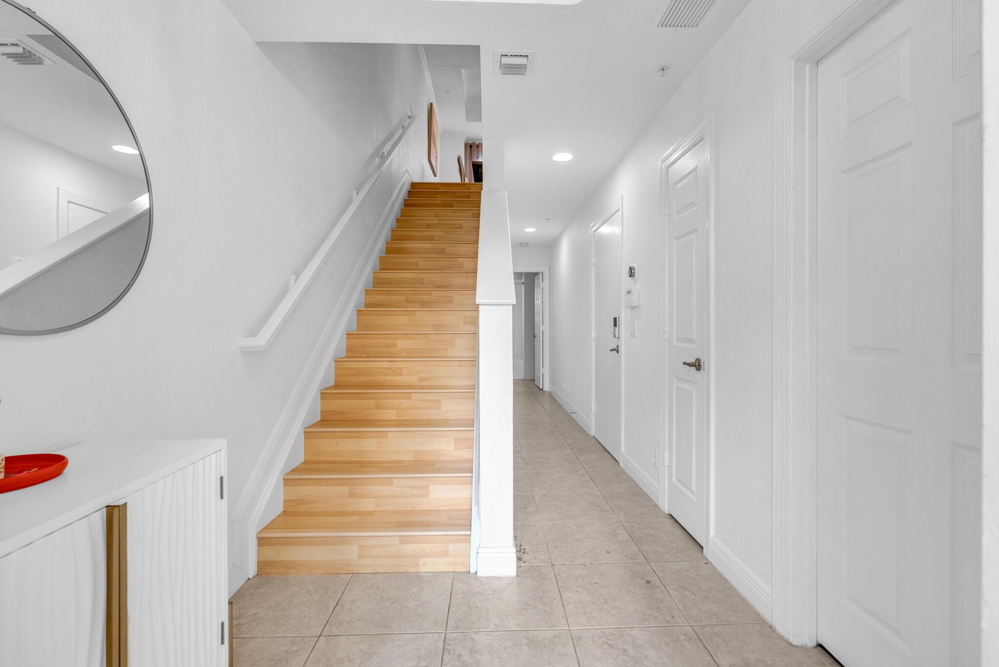 ORCHID GROVE - Residential