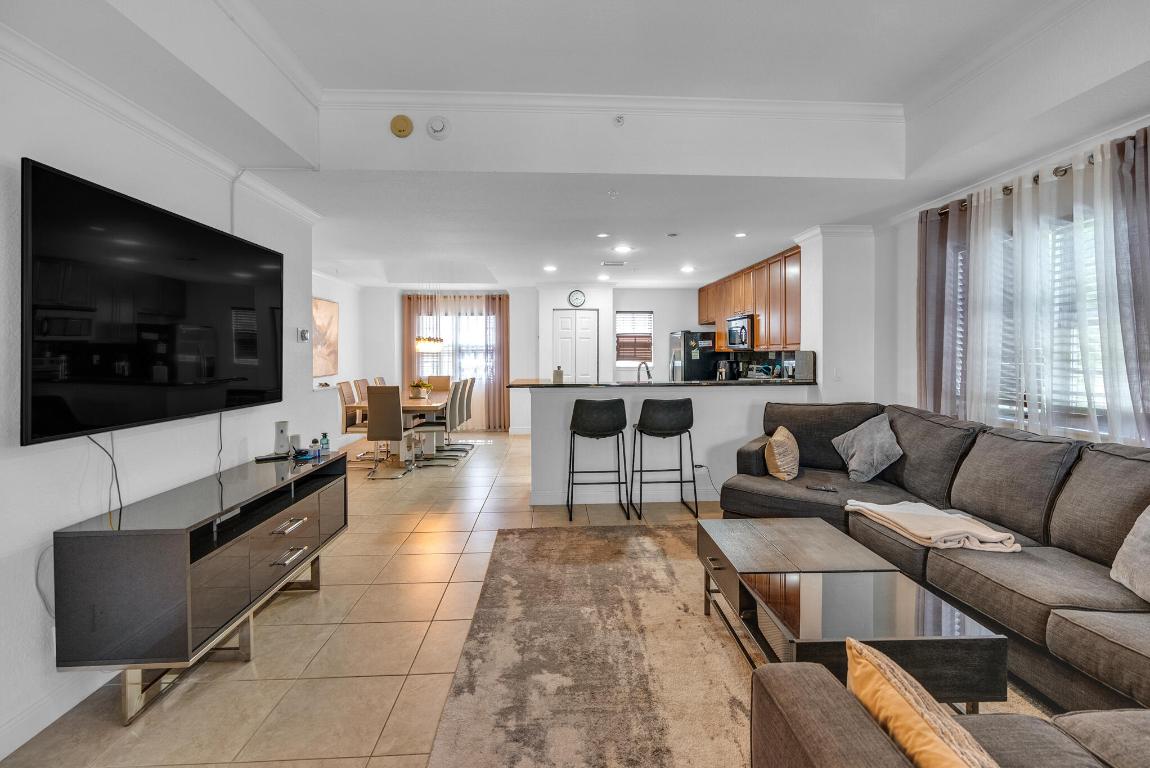 621 SW 2nd Drive 621