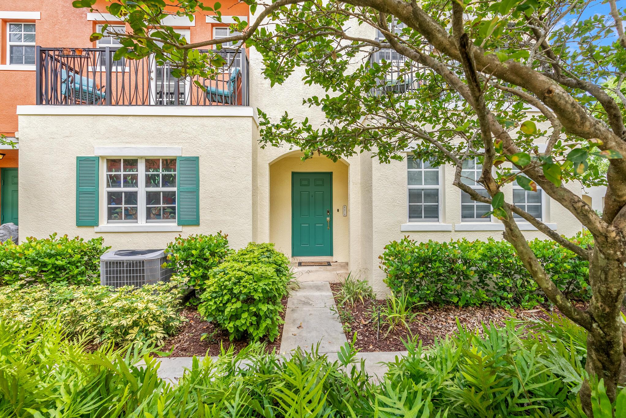 ORCHID GROVE - Residential