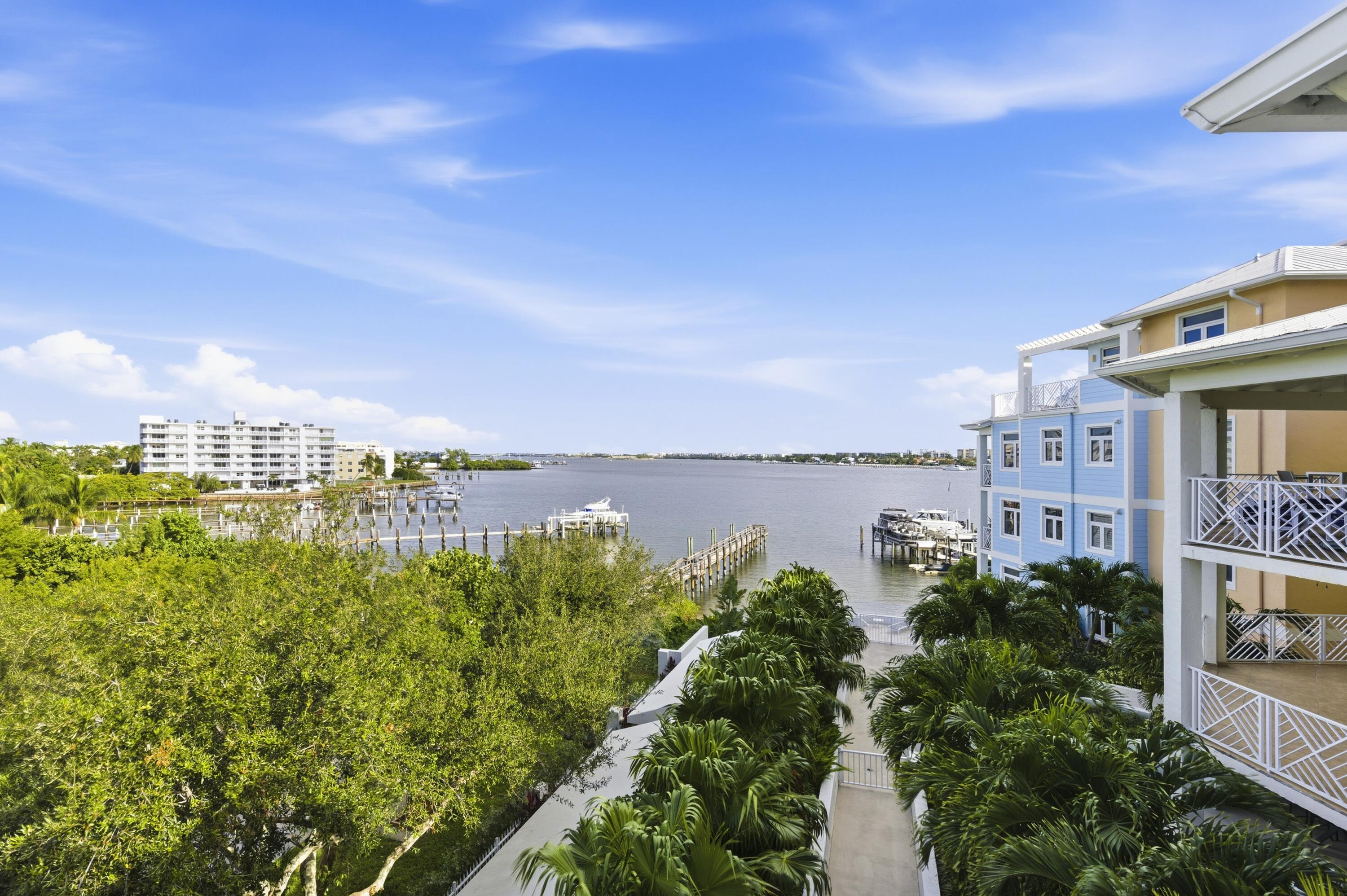 OLDE VILLAGE POINTE CONDO - Residential