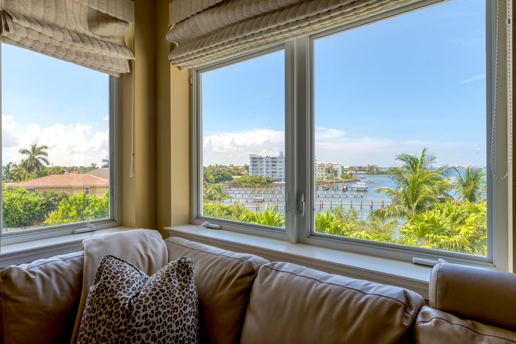 OLDE VILLAGE POINTE CONDO - Residential