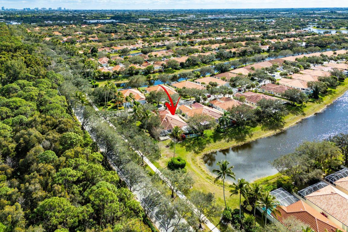 RIVERWALK 4 - Residential