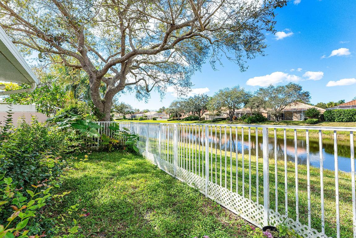 RIVERWALK 4 - Residential