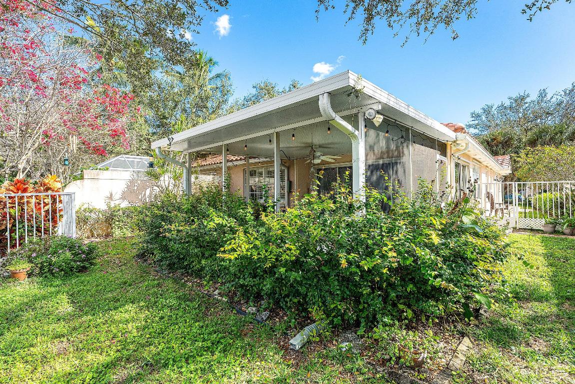 RIVERWALK 4 - Residential