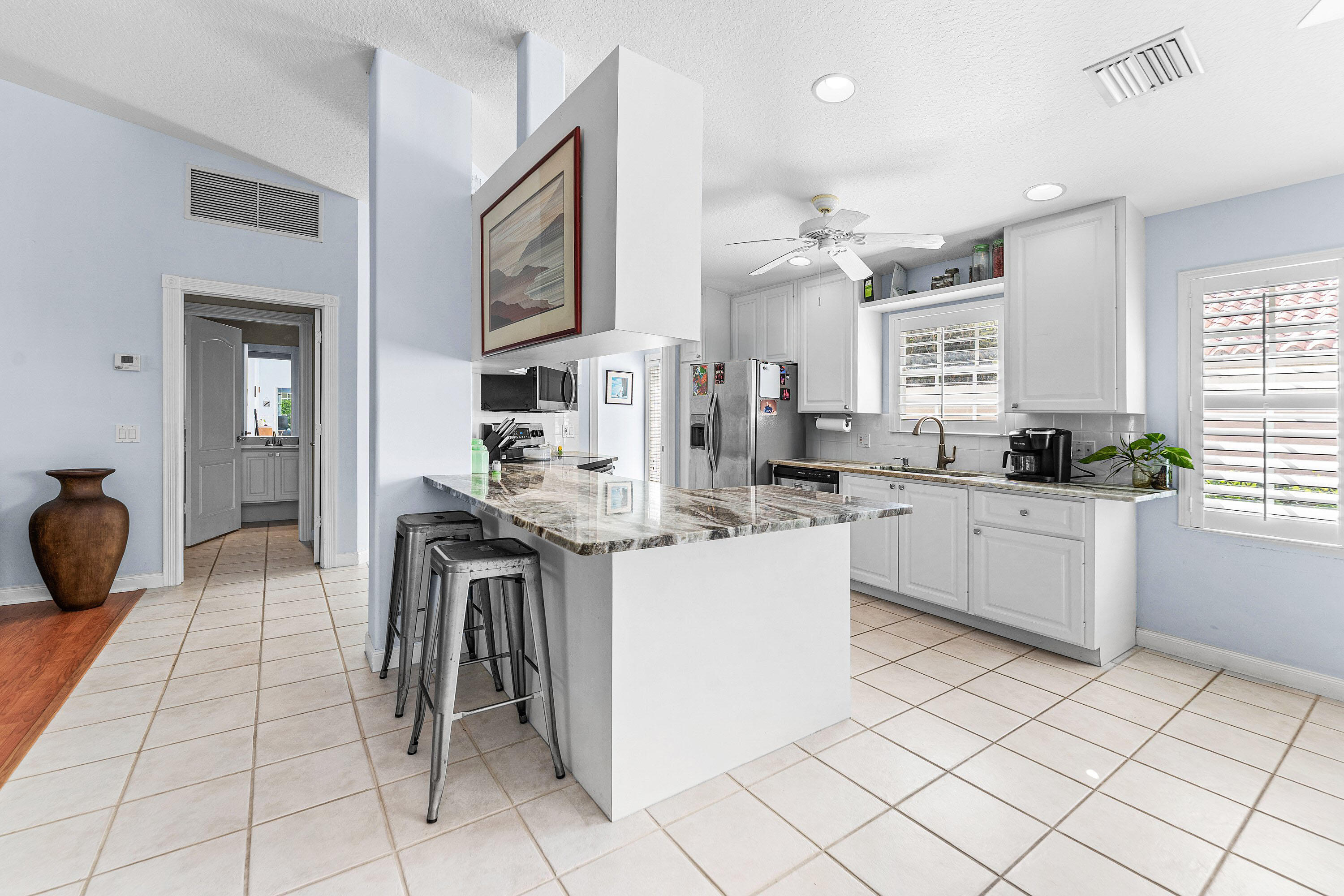 RIVERWALK 4 - Residential