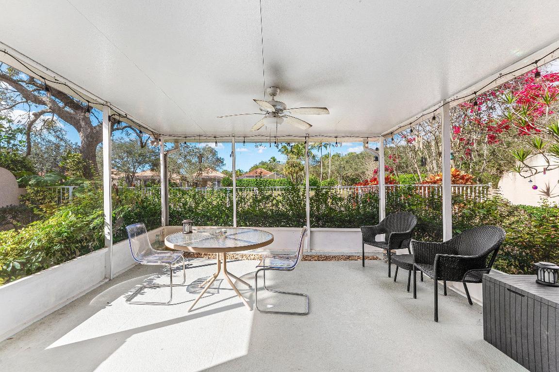 RIVERWALK 4 - Residential