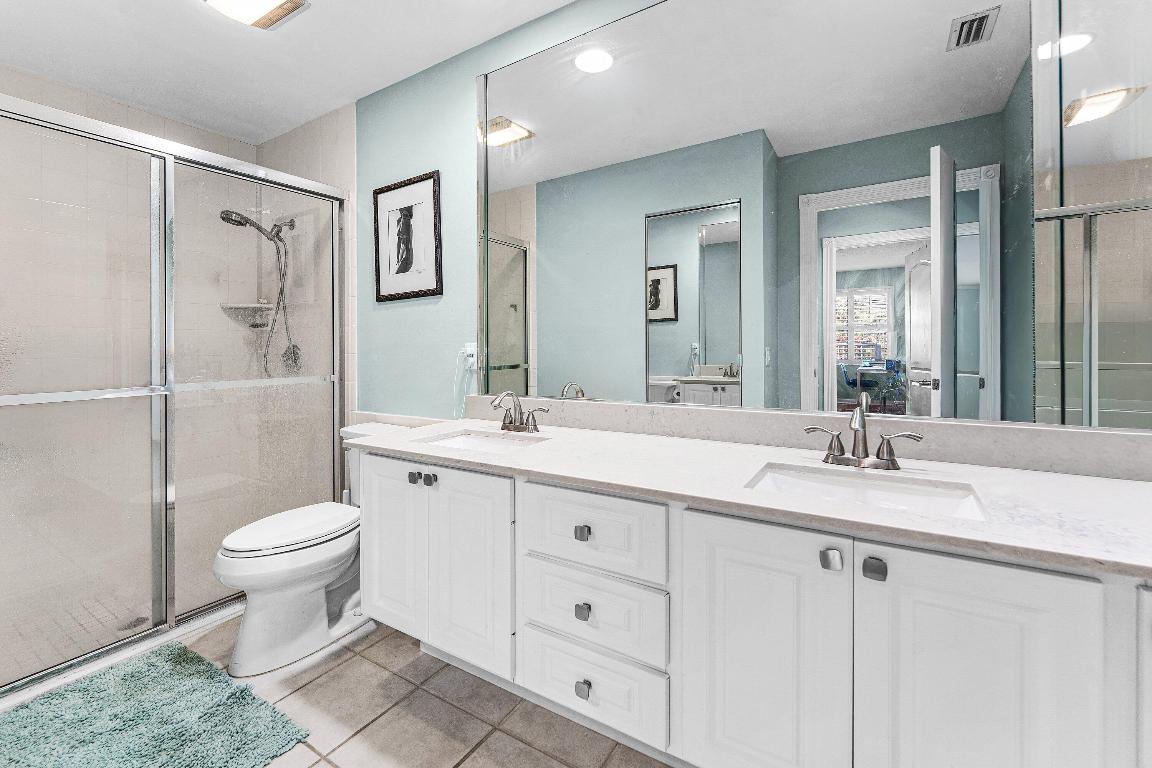 RIVERWALK 4 - Residential