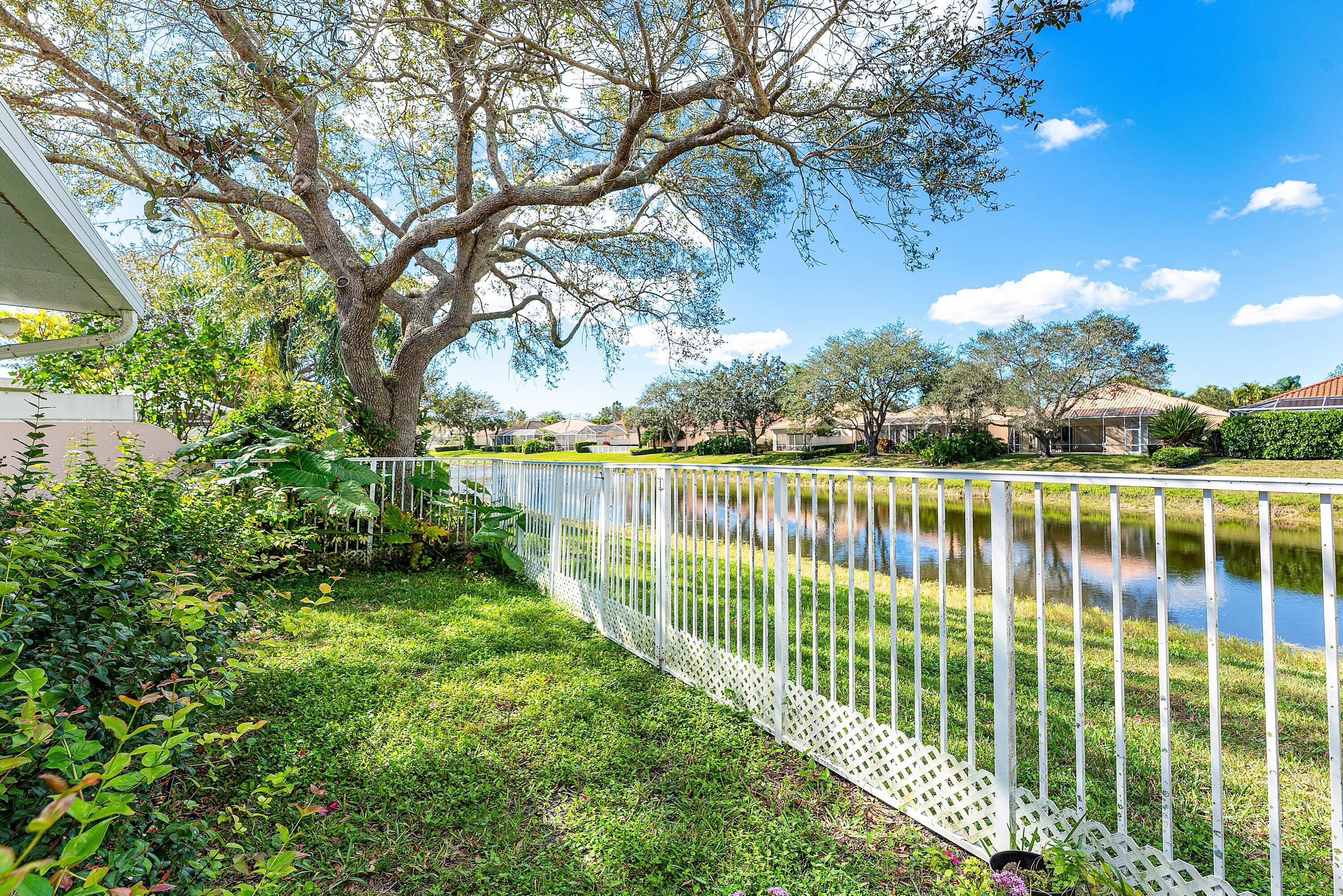 RIVERWALK 4 - Residential