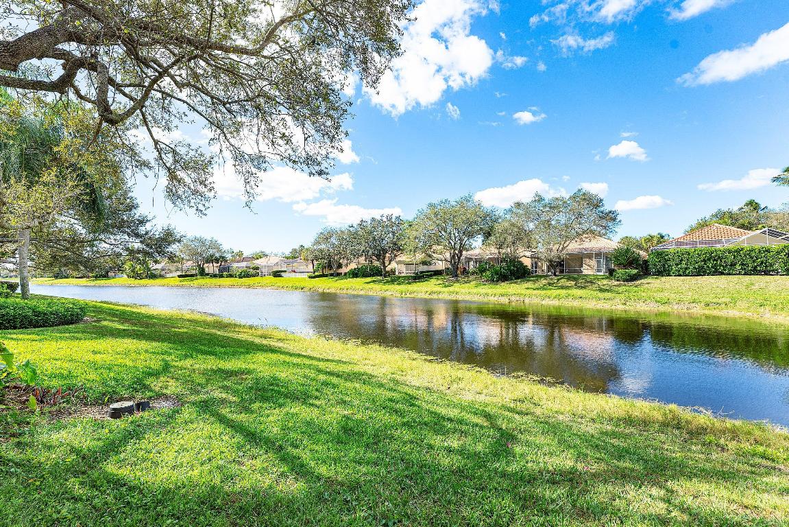 RIVERWALK 4 - Residential